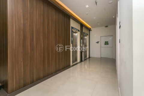 Image 60 - 1004117