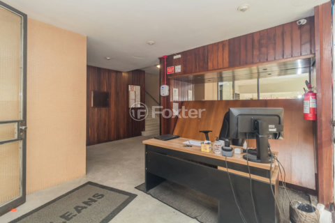Image 35 - 556794