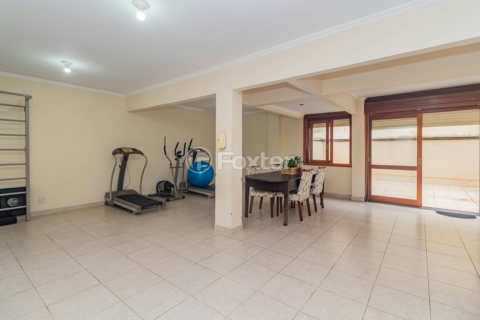 Image 33 - 819210