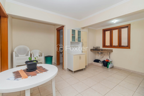 Image 39 - 819210