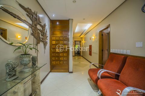 Image 31 - 957321