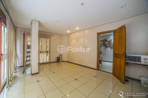 Image 36 - 957321
