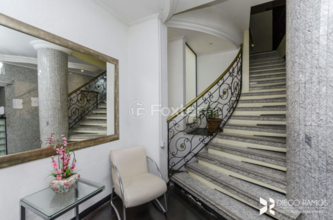 Image 30 - 466110