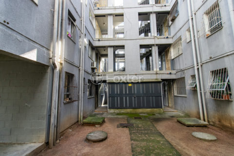Image 25 - 876286