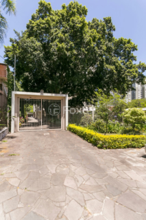 Image 21 - 956542