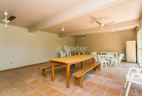 Image 34 - 956542