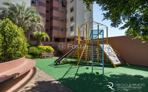 Image 38 - 1013579