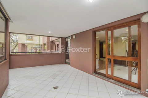 Image 32 - 1013579