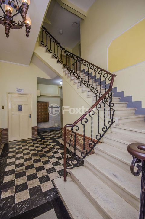 Image 28 - 239840
