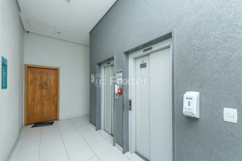 Image 45 - 233136
