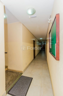Image 33 - 910181