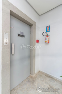 Image 21 - 401009