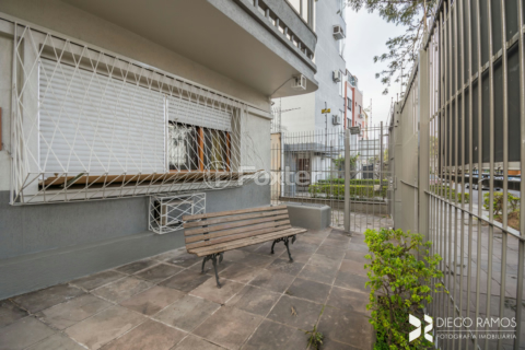 Image 20 - 853657