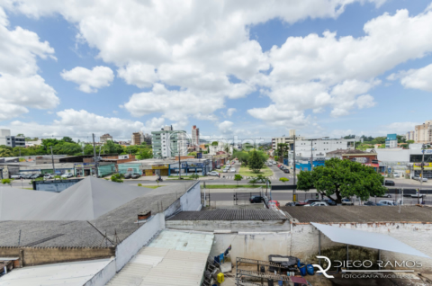 Image 36 - 869117