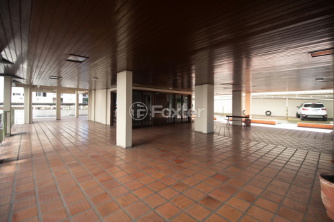 Image 35 - 817449