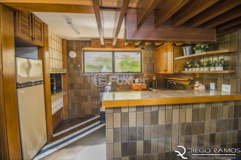 Image 25 - 301144