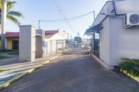 Image 41 - 1005940