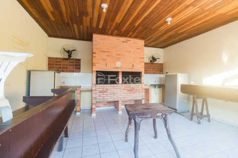 Image 38 - 1005940