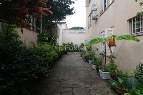 Image 33 - 394590