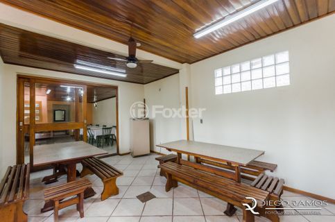 Image 32 - 1012943