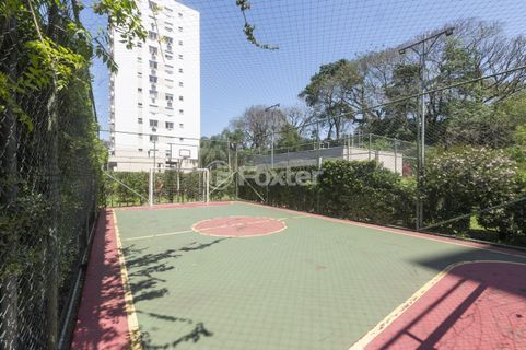 Image 47 - 1015852
