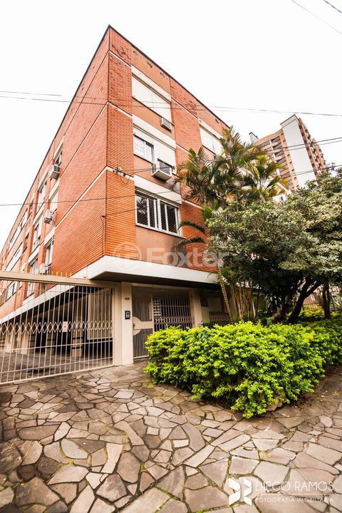 Image 17 - 128782