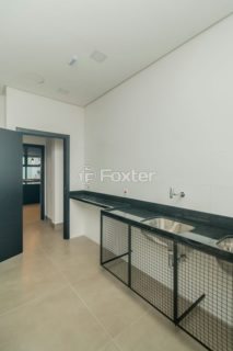 Image 35 - 186327