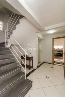 Image 37 - 891930