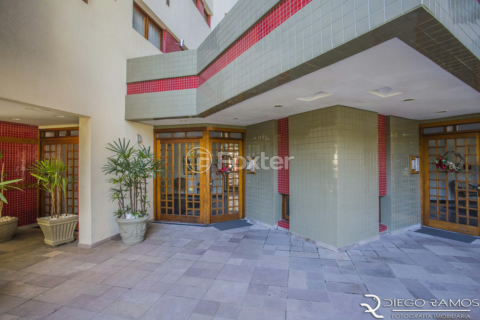 Image 68 - 1004365