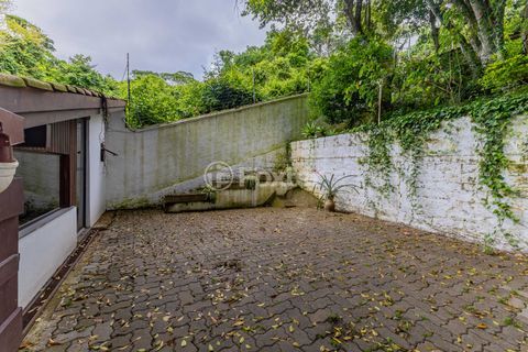 Image 65 - 100528