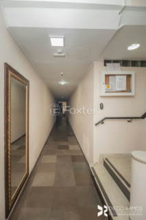 Image 30 - 869310