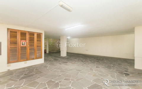 Image 42 - 1037672