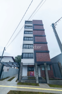 Image 6 - 990046