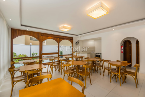 Image 33 - 1003381