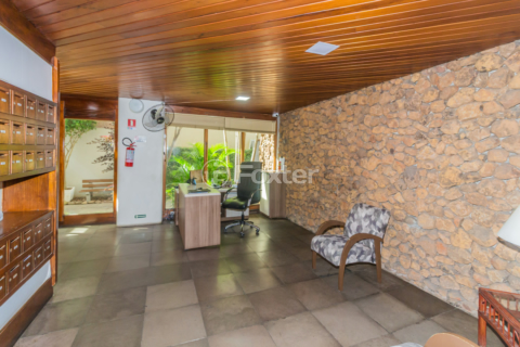 Image 32 - 826866