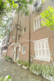 Image 17 - 838357
