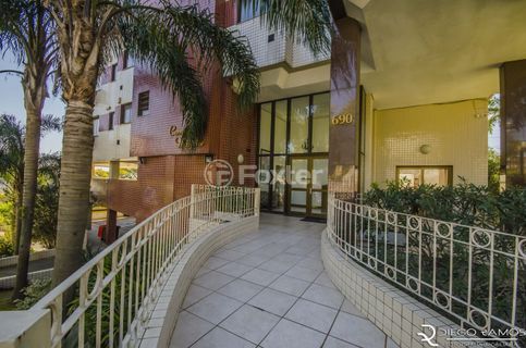 Image 42 - 847145