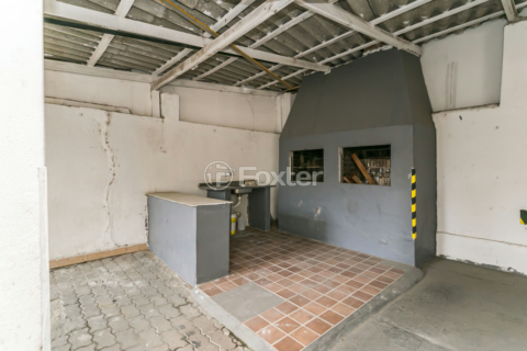Image 17 - 1016044