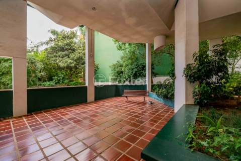 Image 23 - 830394