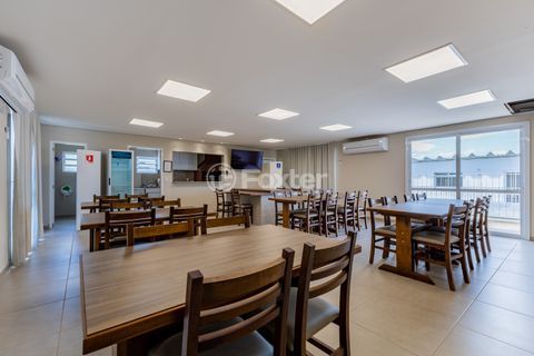Image 29 - 297358