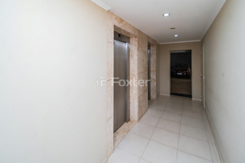 Image 40 - 1021391