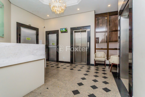 Image 12 - 302268