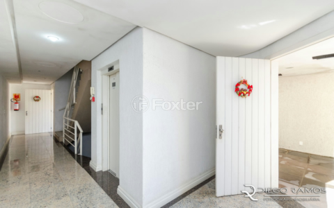 Image 30 - 308690