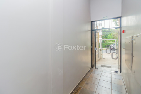 Image 20 - 866876