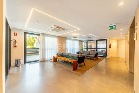 Image 34 - 1004335