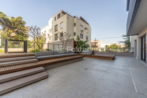 Image 45 - 1004335
