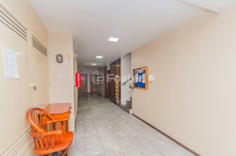 Image 36 - 835805