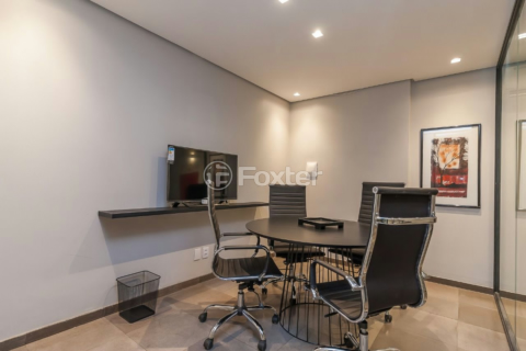 Image 33 - 1013778