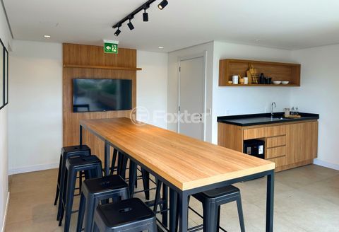 Image 60 - 637000