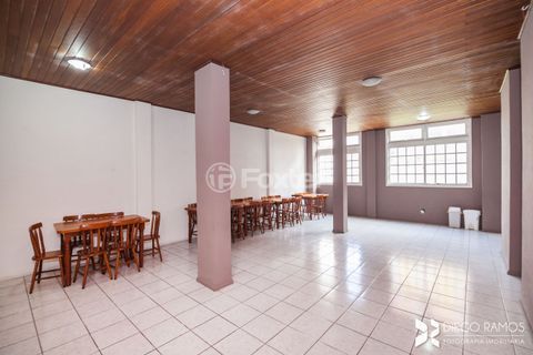 Image 33 - 889241